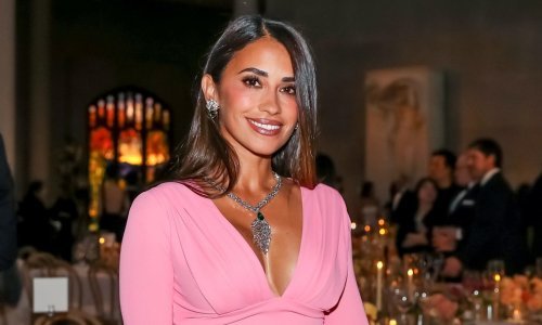 U laskavoj haljini i skupocjenom nakitu: Messijeva supruga nije prošla nezapaženo