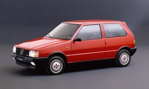Fiat Uno Turbo i.e slavi 40. rodjendan: Sportski automobil prerušen u hatchback