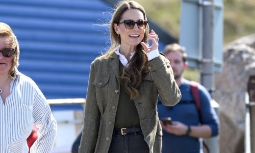 Kate Middleton u omraženim trapericama izgleda - savršeno: Nosi ih s hit bluzom