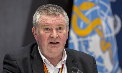 Ogorčeni liječnik se slomio: Izgladnjujemo djecu Gaze. Suučesnici smo