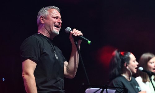 Nakon tjedana neizvjesnosti konačno je poznato tko će s Thompsonom zasvirati na koncertu