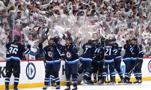 Pogledajte najluđi kraj sedme utakmice ikad u NHL-u