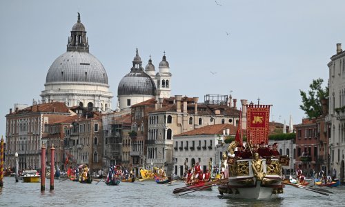 Venecija godinama tone, stručnjak nudi radikalno rješenje. Može li je ova ideja spasiti?