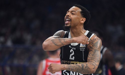 Pogledajte brutalnu tučnjavu košarkaša Partizana; jedan čovjeku razbio bocu o glavu