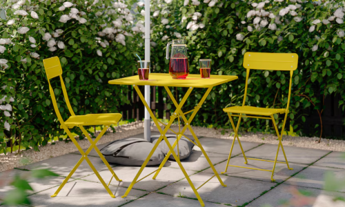 Idealno za male prostore: Šareni stol i stolice za manje od 100 eura planut će s polica Ikee