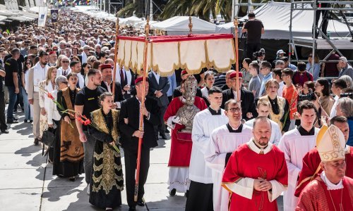 Splićani i gosti slave sv. Dujma: 'Neka bude šušura, veselja, fešte i zabave'