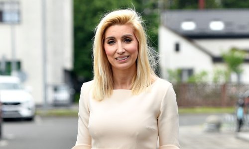 Što je doktorat bez malo šljokica? Fani Kerum okićena brendovima