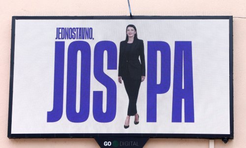 Josipa Pleslić osvanula na LED bilbordu u centru Knina: Ovo je tim s kojim juriša na vlast