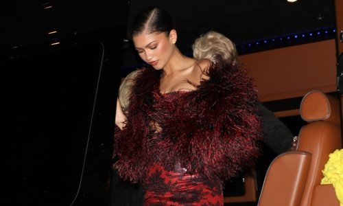 Zendaya oduševila modnom transformacijom: Servirala glamur u spektakularnoj haljini