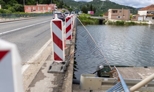 Nesreću u kojoj su poginula trojica muškaraca skrivio je pijani vozač. Mještani u šoku