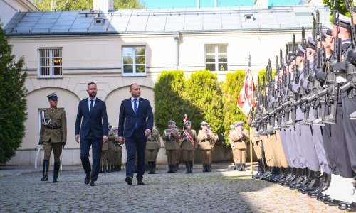 'Opasnosti koje dolaze s istoka moramo ozbiljno shvatiti. Podsjeća me ovo na devedesete. Moramo biti spremni!'