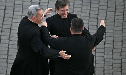 Vatikan je odlučio: Koja je procedura nakon odabira pape?