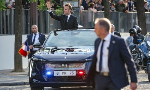 Francuski predsjednik u novom službenom automobilu: Novi top model francuske autoindustrije