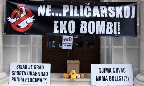 Siščani protiv peradarskih megafarmi: Suosjećamo s Ukrajinom ali nećemo smrad u naš grad!