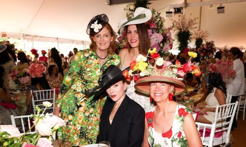 Skrivena iza šešira: Slavnu plavušu rijetki bi prepoznali u ovom izdanju