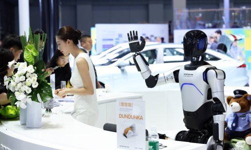 Njemački proizvođači robota očekuju slabu godinu radi geopolitičkih tenzija i konkurencije iz Azije