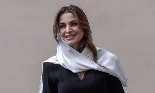 Ovaj privilegij pred papom ima samo sedam žena: Evo što nose ostale kraljice i princeze