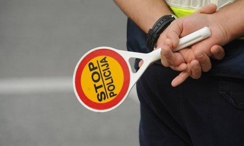 Bez dozvole i mrtav pijan sjeo za volan: Dobio je zatvor i žestoko po novčaniku