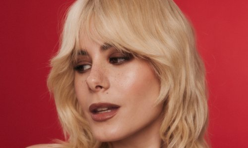Nika Turković objavila novi album 'Brze suze'