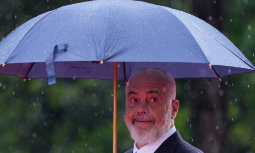 Albanija imenovala prvu 'AI ministricu', Albanci zbijaju šale da je 'i ona korumpirana'