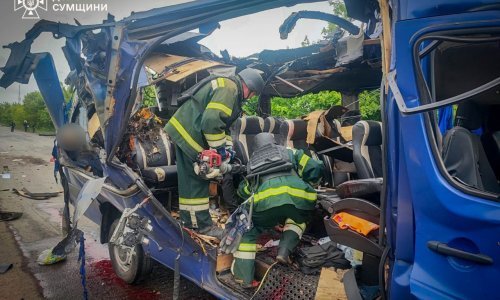 Rusija zasula Sumi dronovima; poginulo devet putnika; traži se veći pritisak na Rusiju