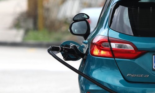 Zbog naplate CO2 emisija bit će pogođena i kućanstva: Evo koliko će gorivo poskupjeti do 2030.