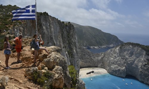 Ovaj grčki otok najzagušenije je odredište u Europi, ali naš poluotok ne zaostaje puno