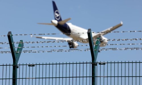 Lufthansin avion letio 10 minuta na autopilotu nakon što se kopilot onesvijestio, pilot bio u WC-u