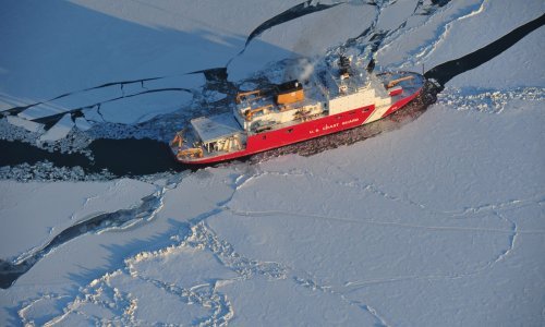 Ovaj brod vladao je Arktikom, a onda su stigli Rusi: Rat za novu stratešku zonu sve žešći