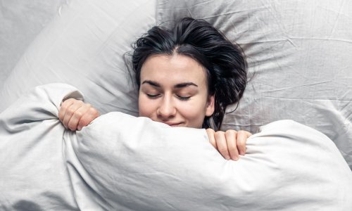 Stručnjaci objašnjavaju: Evo zašto ženama treba više sati sna nego muškarcima