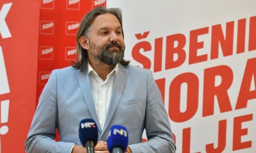 Restović: 'Tri godine ćemo biti bez izbora i pravo je vrijeme da to napravimo'