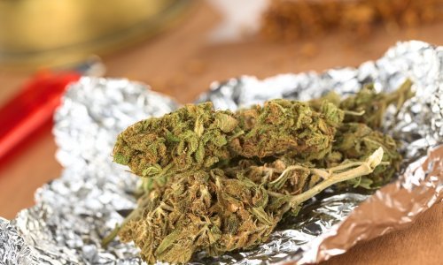 Uskok optužio skupinu koja je industrijsku konoplju pojačavala umjetnim kanabinoidima