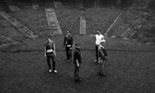 Joker Out ponovo hvataju spotlight s videospotom za pjesmu 'Muzika za decu'