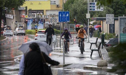 Nevrijeme u Dalmaciji i Petrinji: Jaka kiša izazvala probleme