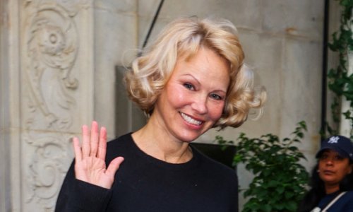 Preobrazba koja oduzima dah: Pamela Anderson u izdanju koje nismo očekivali