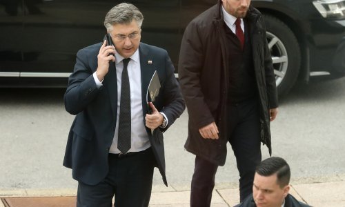Premijer Plenković razgovarao sa Zelenskim