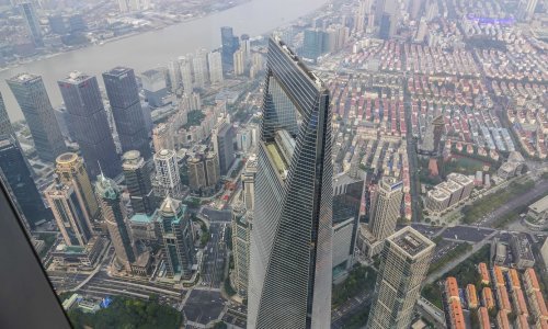 Neboder koji je podijelio Kinu: Rupa u zgradi postala simbol povijesnog sukoba