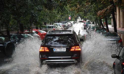 Snažno nevrijeme potopilo Beograd: Palo 45 litara po metru četvornom
