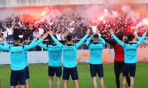 Pogledajte lude scene: Armada 'zapalila' posljednji trener Rijeke