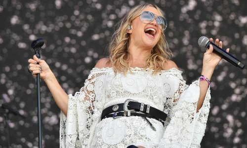 Kate Hudson u vrućem izdanju na pozornici: Pogledajte kako se 'razbacala' na nastupu