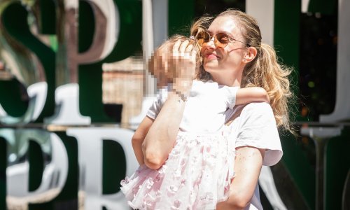 U šetnji voljenim Splitom: Prve fotografije Hane Huljić Grašo s djecom