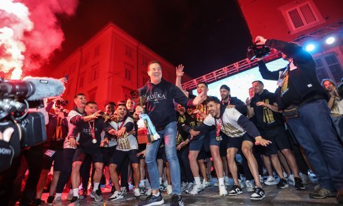 Evo što je Mišković obećao navijačima na velikom dočeku: 'Vjerujte mi, doći će...'