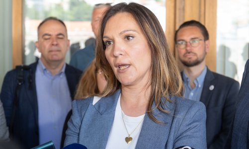 Bonačić Obradović: 'Franković manipulira, pokušao je proglasiti pobjedu prije izbora'