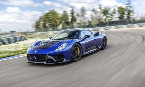 Legendarna marka ponovno pokreće program za ljubitelje vožnje: Superautomobili na stazi
