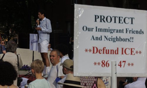 Trump se okomio na Harvard: 'Sve što rade jest da se uvaljuju sve dublje i dublje'