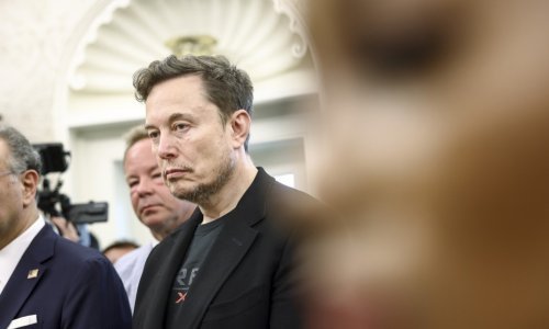 SAD ulaže milijarde u misije na Mjesec. Musk je, naravno, bijesan