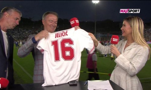 Pogledajte što je navijač Rijeke poklonio oduševljenom Jeličiću: 'Nemam pojma odakle mu!'