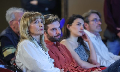 Večer puna emocija: Predstavljena monografija 'Lukas Nola', pogledajte tko je sve bio