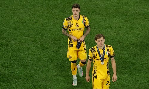 Nogometaše Intera u Milanu dočekao samo jedan navijač: 'Ja sam jedini idiot ovdje'