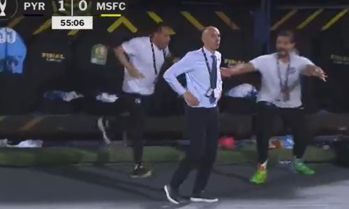 Pogledajte Jurčićevu reakciju nakon gola Pyramidsa; on je prvi Hrvat kojem je to uspjelo